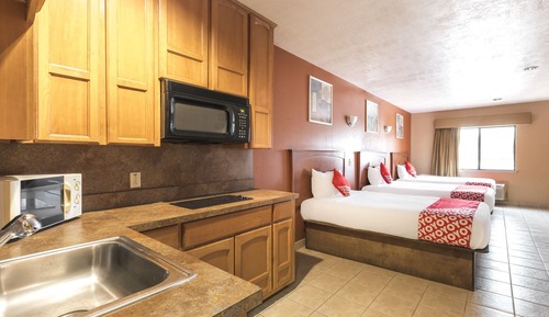 Habitación, varias camas