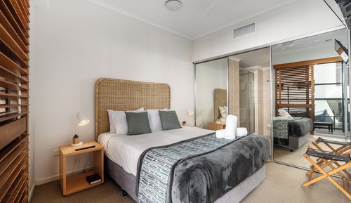 2 Bedroom Pool Entry - Poolside Tower
