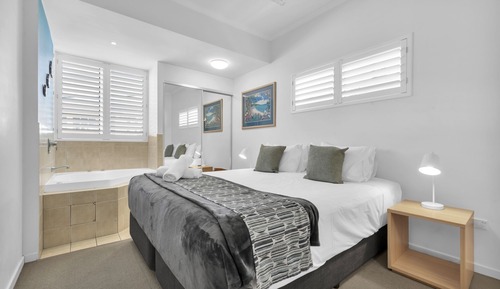Studio Apartment - Poolside Tower (No Balcony)