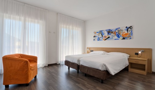 Habitación superior con 2 camas individuales