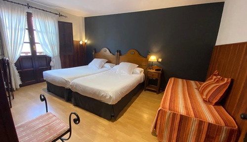 Habitación con 1 cama doble o 2 individuales