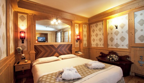Habitación clásica con 1 cama doble o 2 individuales