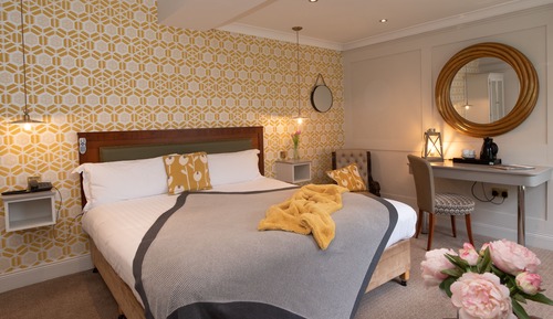 Habitación estándar con 1 cama doble o 2 individuales