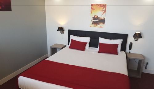 Habitación panorámica, balcón, vistas al puerto deportivo