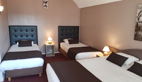 Habitación cuádruple estándar