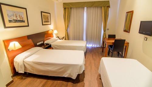 Habitación triple (3 ADULTS)