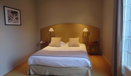 Habitación Confort con 1 cama doble o 2 individuales
