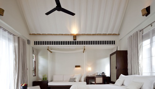 SALA Pool Villa