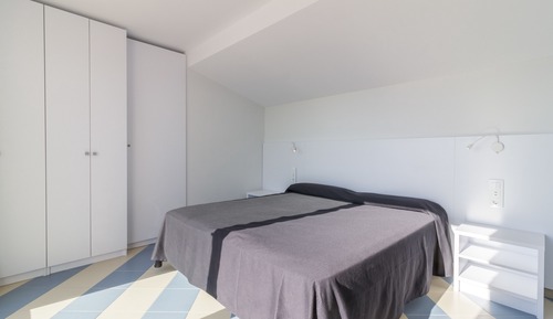 Apartamento superior, 1 habitación, cocina, vistas a la ciudad