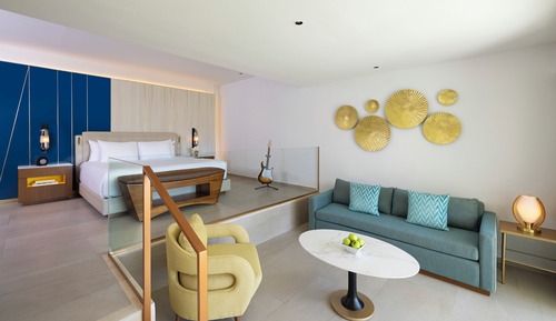 Caribbean Suite Cama King y Sofá Cama