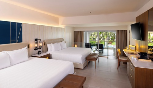 Islander Junior Suite Dos Camas King y Sofá Cama