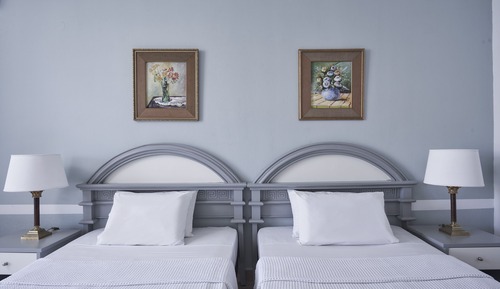 Habitación clásica, vistas parciales al mar