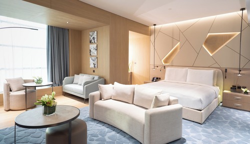 Suite junior, 1 cama de matrimonio grande, vistas a la ciudad
