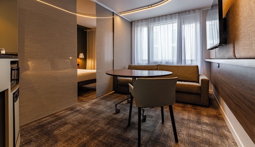 Suite Superior, 1 cama King size y 1 sofá cama de dos plazas simples