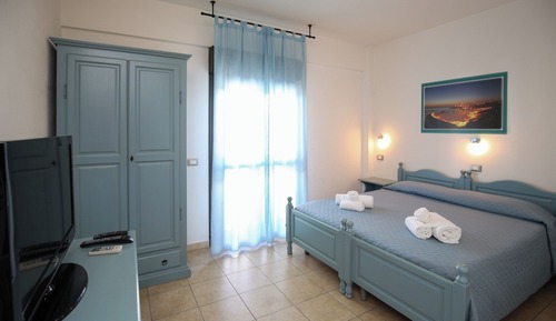 Habitación estándar con 1 cama doble o 2 individuales