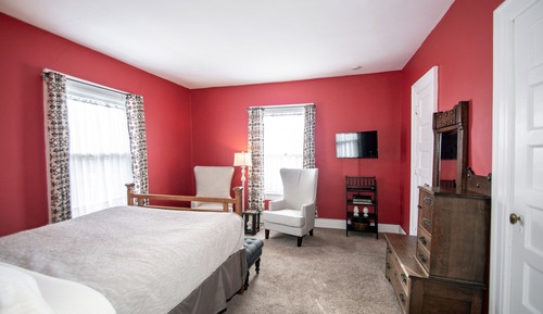 CRIMSON ROOM