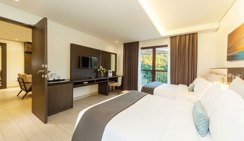 Suite familiar, 2 habitaciones, vistas al campo de golf, en la zona del jardín