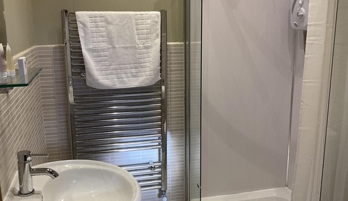 Habitación individual, baño privado