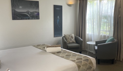 Luxury King Room