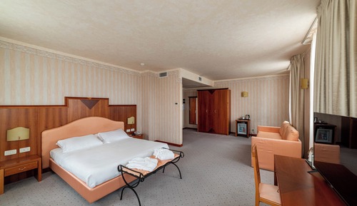 Suite familiar