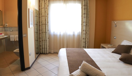 Habitación clásica con 1 cama doble o 2 individuales (SPA Access)