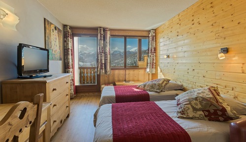 Standard Triple Room, Balcony, Mountain View