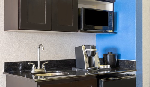 Suite, 1 cama de matrimonio grande, bañera accesible (Mobility Accessible)