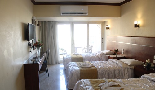 Habitación triple Deluxe, vistas al río