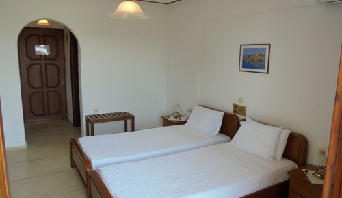 Habitación económica con 2 camas individuales, vistas al jardín