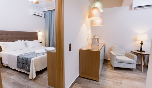 Deluxe Family Apartment