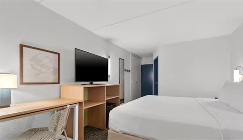 Habitación, 1 cama de matrimonio grande con sofá cama, bañera (Mobility)
