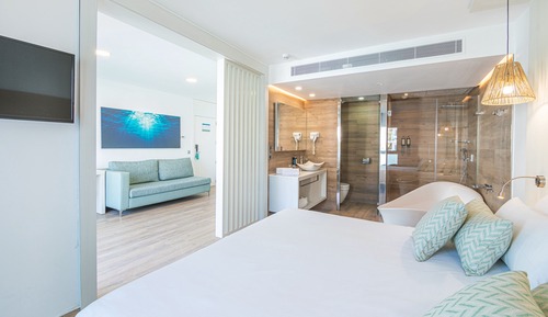 Suite junior, balcón