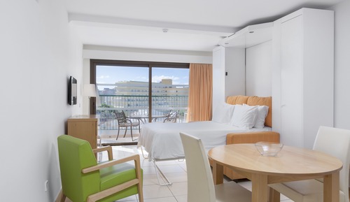 Estudio (Apartment)