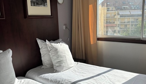 Habitación con 2 camas individuales