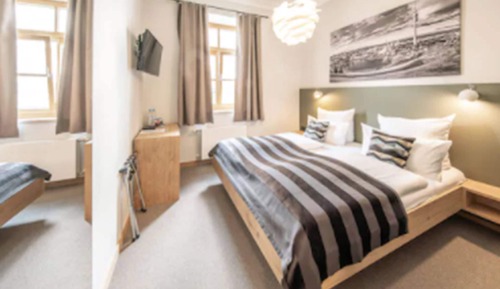 Habitación estándar doble, 1 cama doble, no fumadores, baño privado