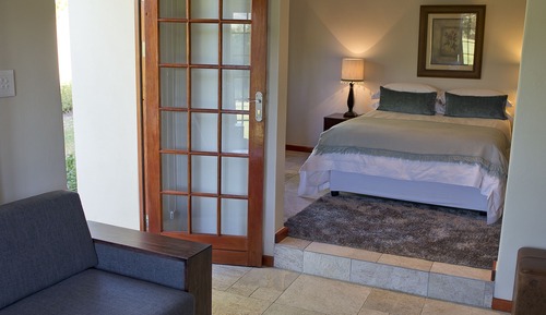 Habitación superior con 1 cama doble o 2 individuales