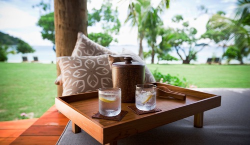 Bungalow, frente a la playa