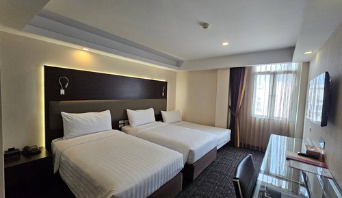 Deluxe Triple Room