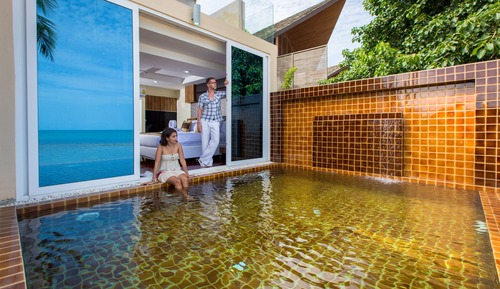 2 Bedrooms Pool Sea View Suite