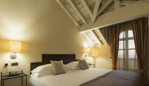 Habitación clásica con 1 cama doble o 2 individuales