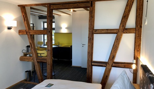 Habitación Business con 1 cama doble o 2 individuales