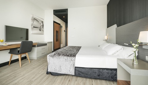 Habitación Triple, 2 adultos y 1 niño
