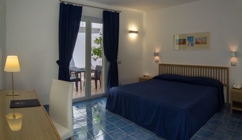 Habitación clásica con 1 cama doble o 2 individuales