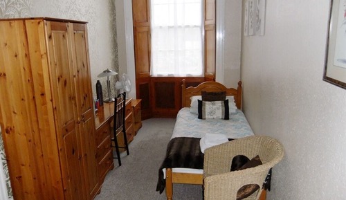 Habitación individual, baño privado
