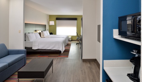 Suite, 2 camas de matrimonio (Communications, Mobil, Accessible Tub)
