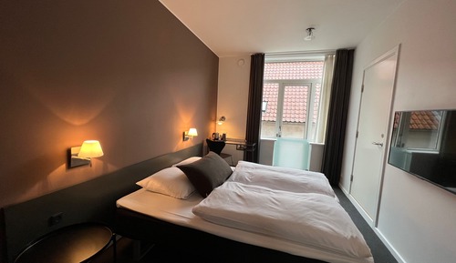 Habitación estándar con 1 cama doble o 2 individuales