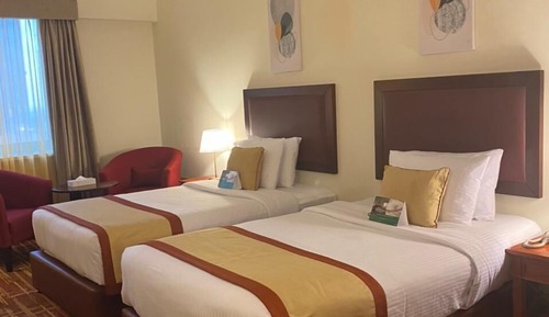 Habitación estándar con 2 camas individuales, vistas a la ciudad