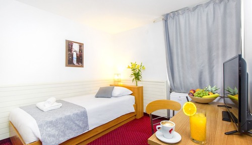 Single Room, City View