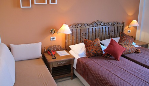 Habitación estándar con 1 cama doble o 2 individuales