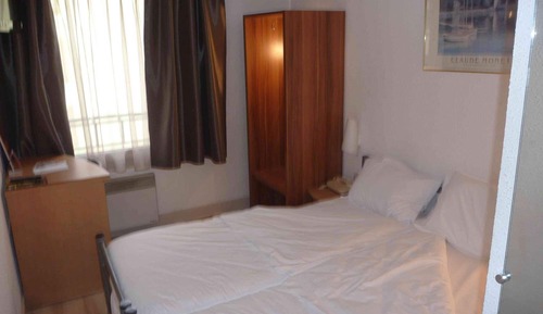 Habitación estándar con 2 camas individuales